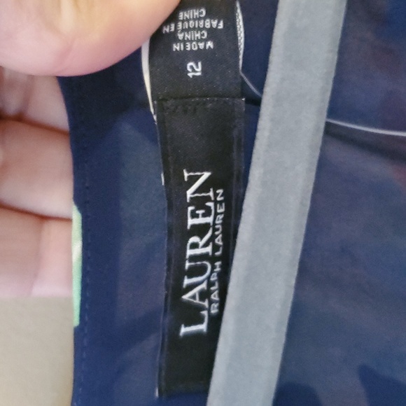 Lauren Ralph Lauren Floral Crinkled Georgette Gown in Navy Size 12 NWT'S - Picture 10 of 15